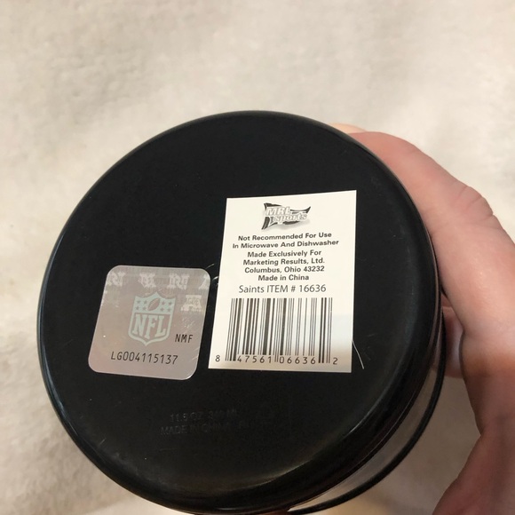 FINAL SALE- LEAVING CLOSET- NO FURTHER DISCOUNTS - Picture 4 of 6